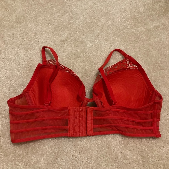 Undiz Lacy Bra - Picture 2 of 3